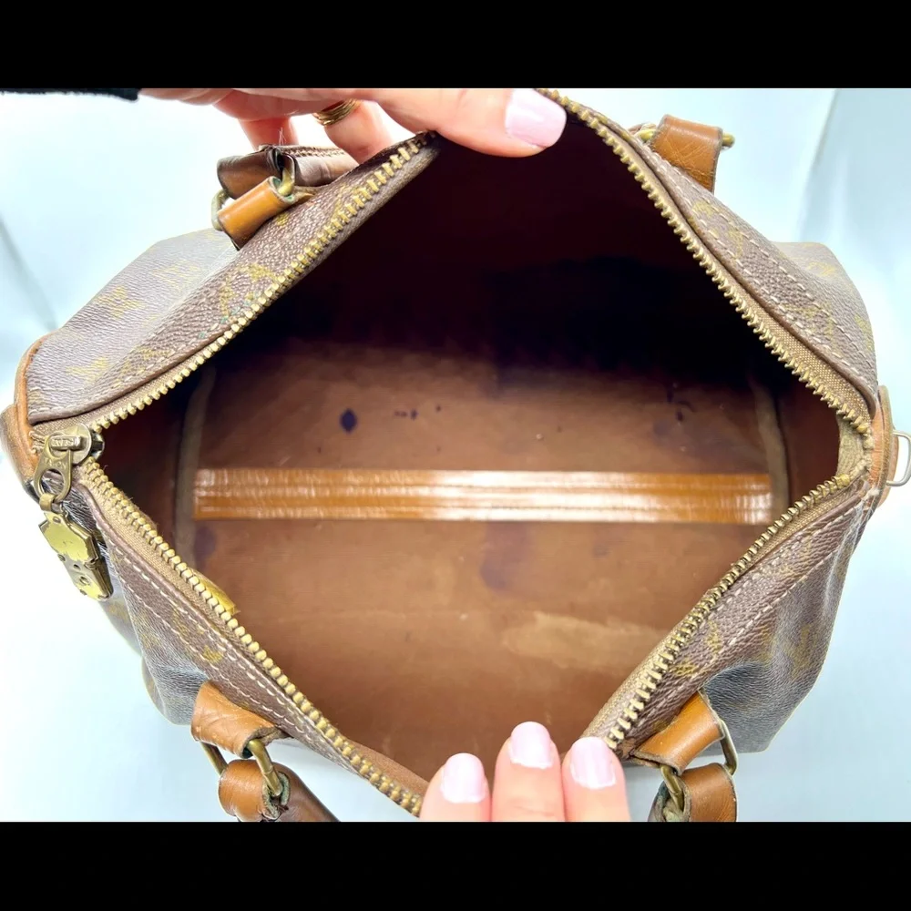 Louis Vuitton Bag - Picture 16 of 16